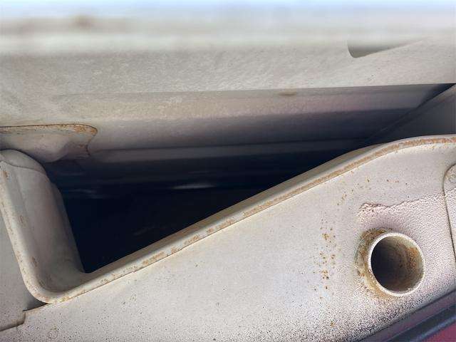 UZ0047920573_63_001.jpg