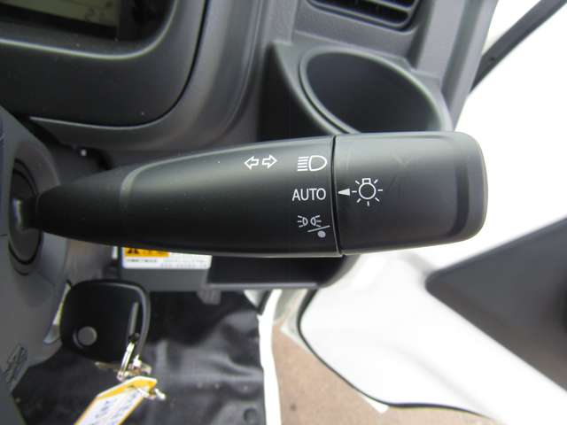 U00048556983_30_001.jpg