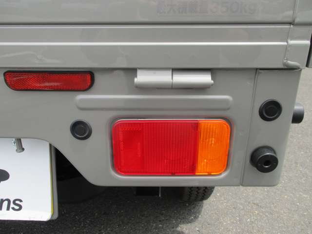 U00047350367_38_002.jpg