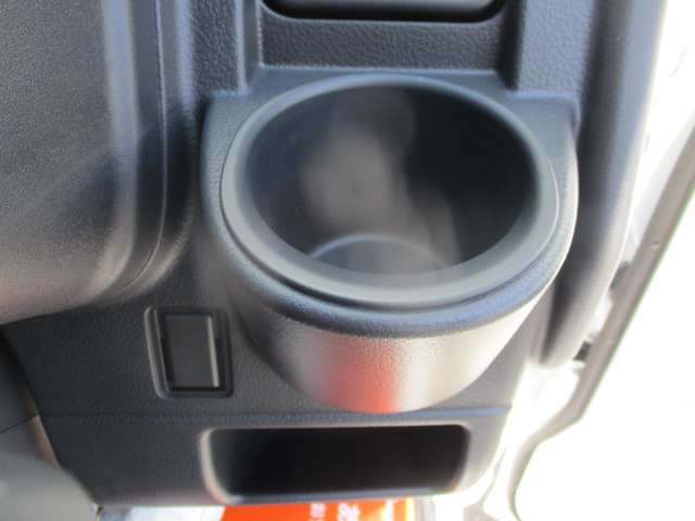 U00045654337_58_002.jpg