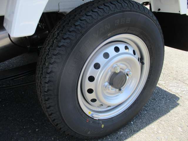 U00045654337_65_001.jpg