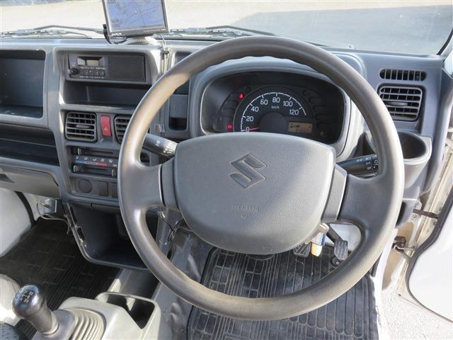 UJ0048557225_10_001.jpg