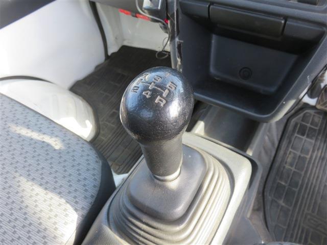 UJ0048557225_12_001.jpg