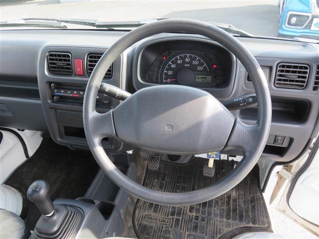 UJ0048557276_10_001.jpg
