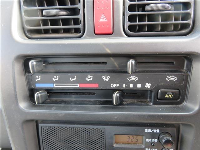 UJ0048557276_13_001.jpg