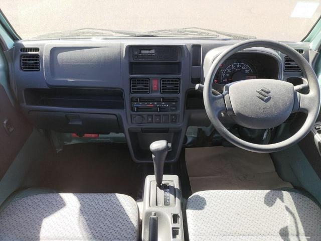 UZ0048112529_2_001.jpg