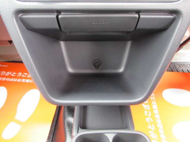U00048444617_53_001.jpg