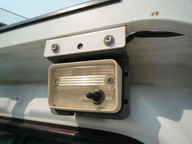 U00048431806_45_001.jpg