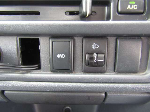 U00047136879_17_001.jpg