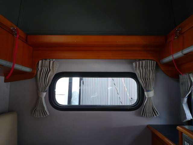 U00048143251_30_001.jpg