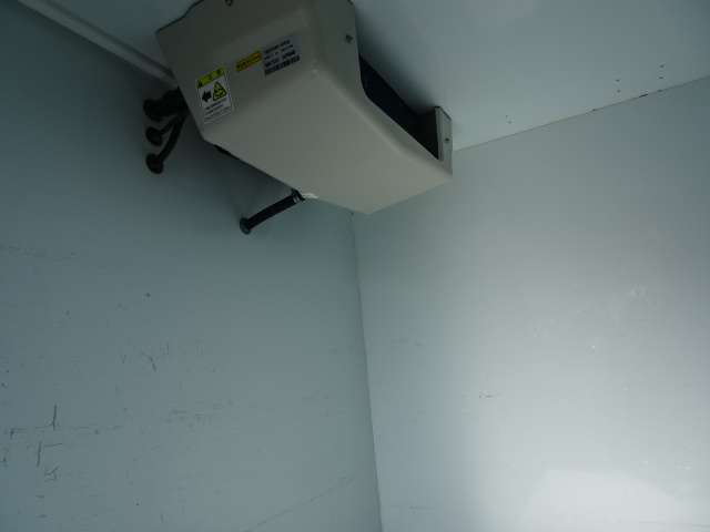 U00048452713_48_001.jpg