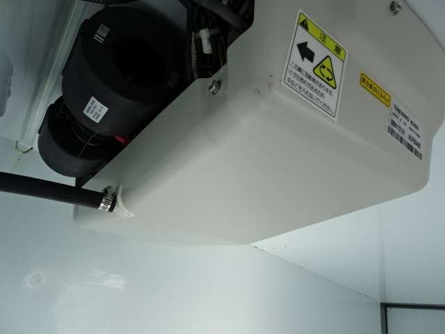 U00048452713_51_001.jpg