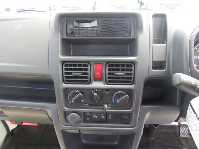 U00048379536_17_001.jpg