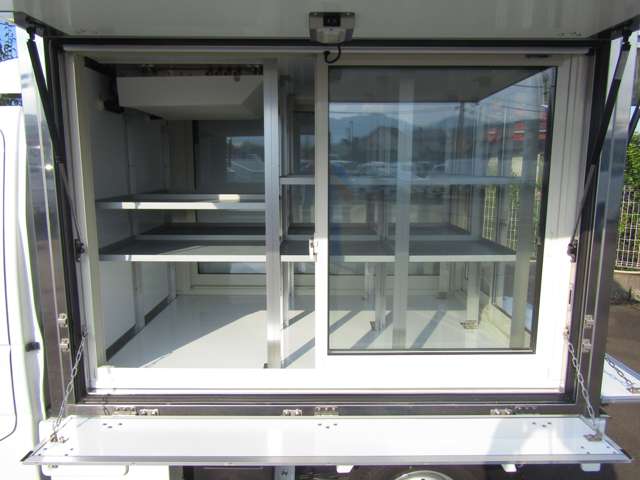U00046207388_9_001.jpg