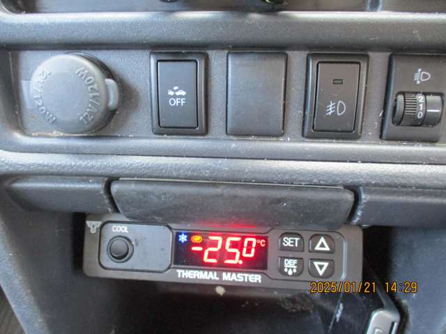 U00047606832_4_001.jpg