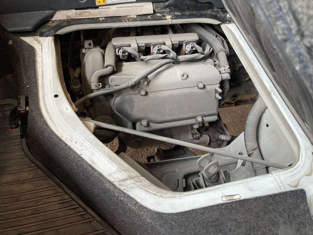 UZ0048478109_34_001.jpg