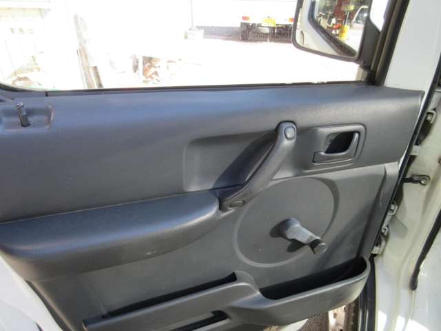 U00047575799_13_001.jpg