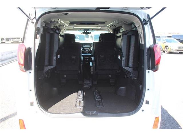 UJ0048214600_18_001.jpg