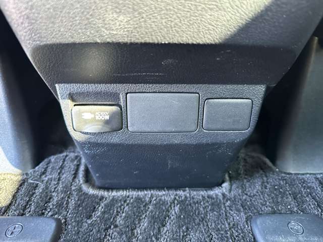 U00047857270_45_001.jpg
