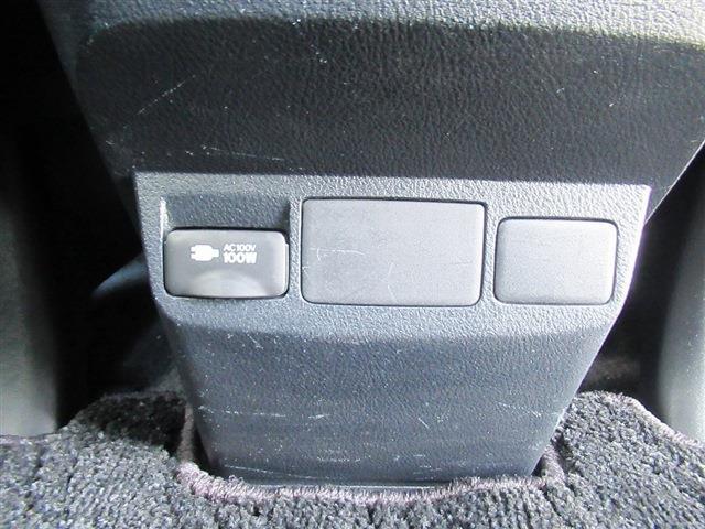 UJ0048303500_15_001.jpg