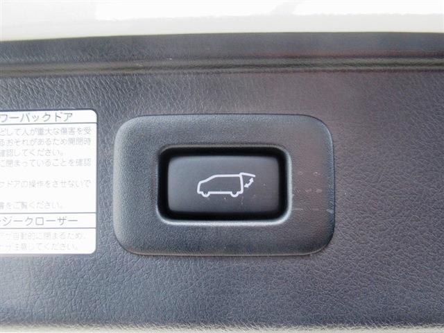 UJ0048303500_18_001.jpg