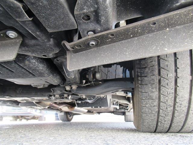 UJ0048303500_70_001.jpg