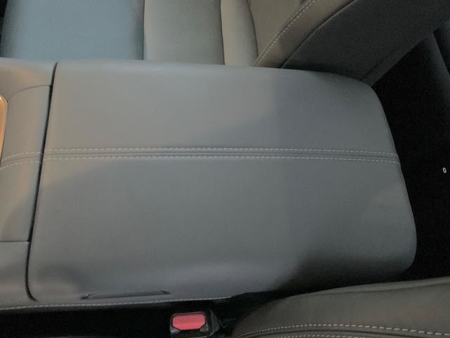 U00048281072_76_002.jpg