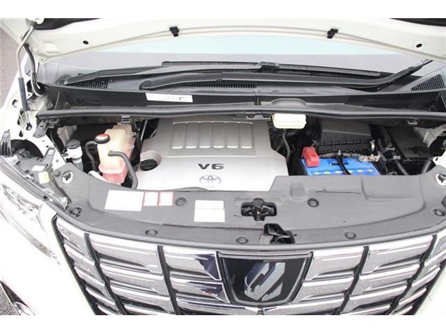 UJ0048490979_19_001.jpg
