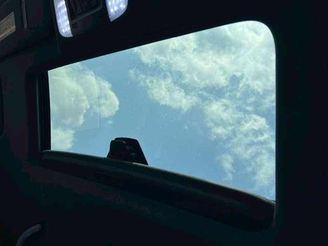 UZ0048465235_1_003.jpg