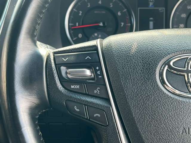 UZ0048465235_39_002.jpg