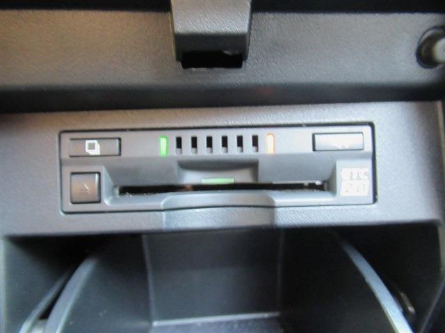 UJ0048376264_58_001.jpg