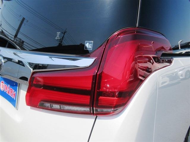 UJ0048376264_72_001.jpg