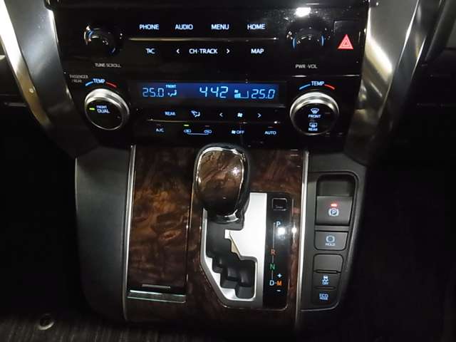 U00047873823_40_001.jpg