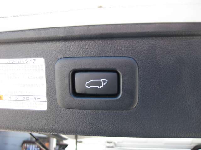U00048219674_13_001.jpg