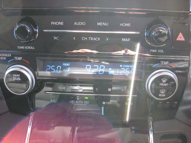 U00048219674_33_001.jpg