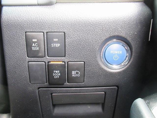 UJ0048568218_53_001.jpg