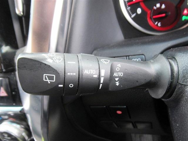 UJ0048567528_45_001.jpg