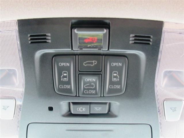 UJ0048567528_52_001.jpg