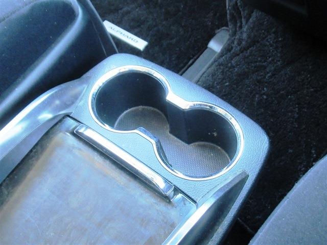 UJ0048325806_37_001.jpg