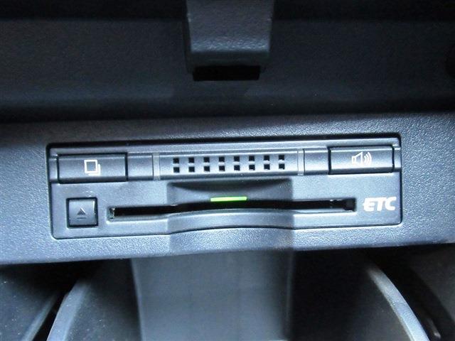 UJ0048325806_47_001.jpg