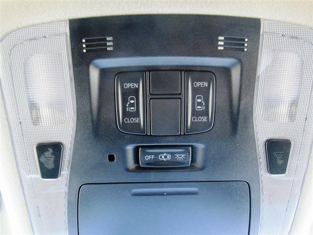 UJ0048325806_49_001.jpg