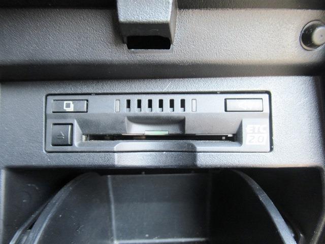 UJ0048345065_47_001.jpg