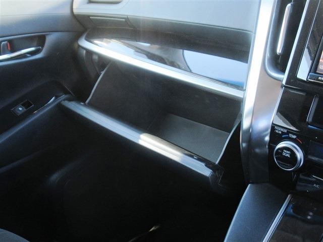 UJ0048262900_37_001.jpg