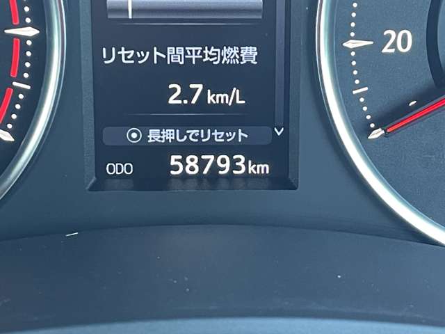 UZ0047987127_31_001.jpg