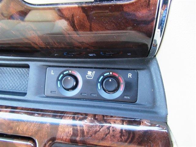 UJ0048092889_42_001.jpg
