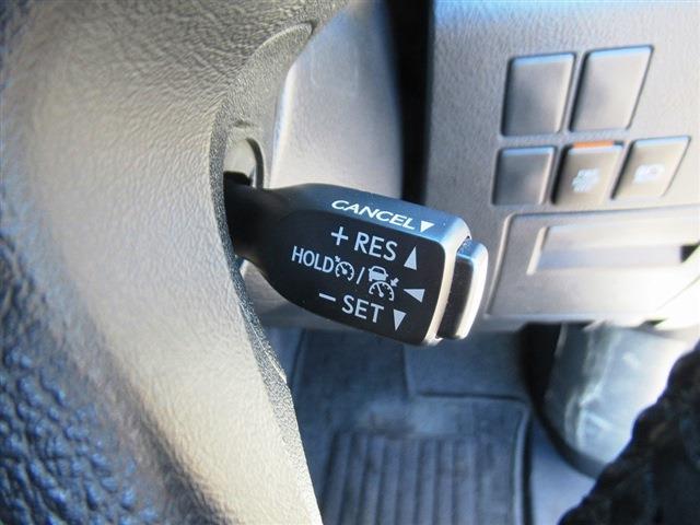 UJ0048092889_47_001.jpg