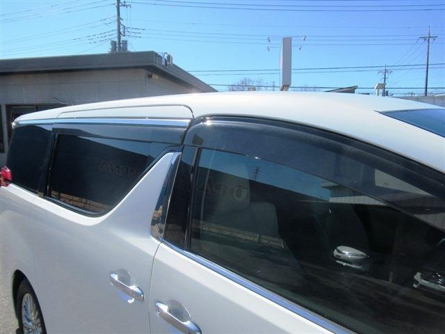 UJ0048092889_65_001.jpg