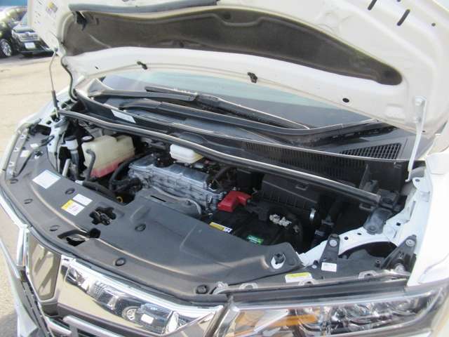 UJ0048421106_71_001.jpg