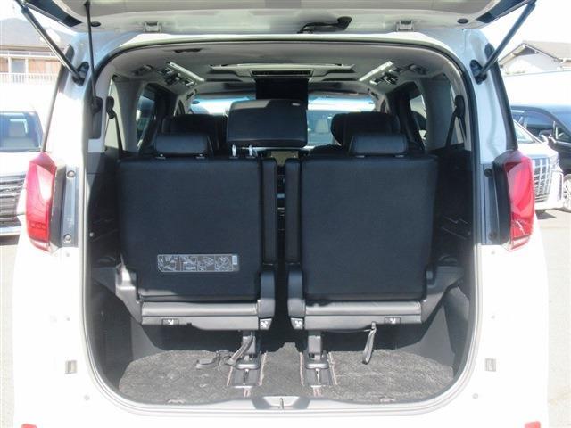 UJ0048345061_18_001.jpg