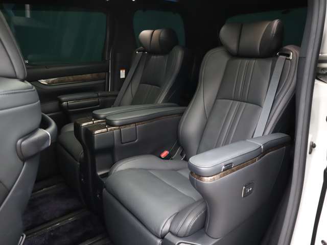 U00047459473_57_002.jpg